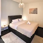New! Modern Spacious - Good Connection Appartement