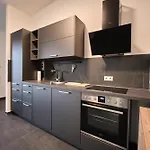New! Modern Spacious - Good Connection Appartement