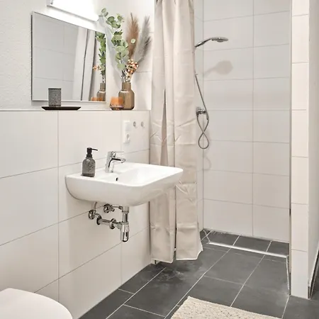 Daire New! Modern Spacious - Good Connection