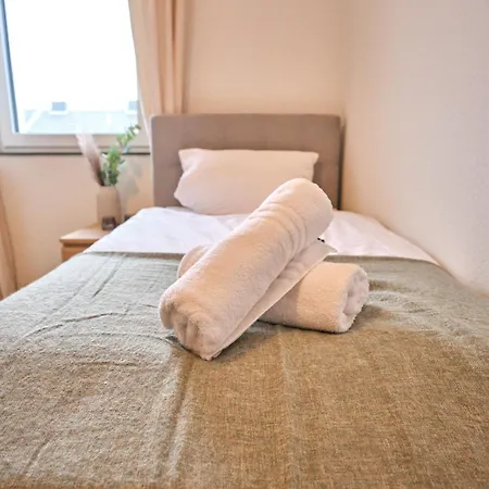 New! Modern Spacious - Good Connection Daire Stolberg (Rhineland)