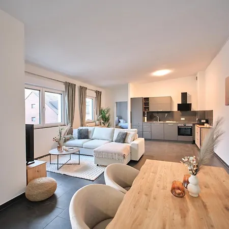 New! Modern Spacious - Good Connection *