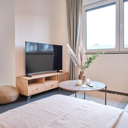Daire New! Modern Spacious - Good Connection
