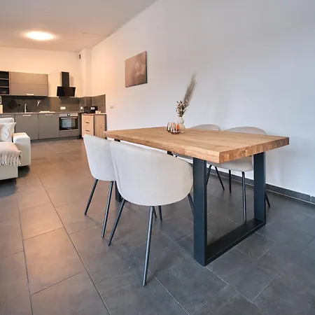 Daire New! Modern Spacious - Good Connection