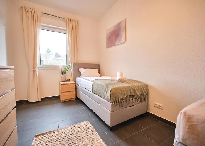 Lejlighed New! Modern Spacious - Good Connection *