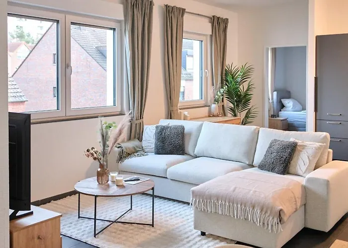 New! Modern Spacious - Good Connection Lejlighed