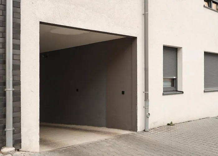 New! Modern Spacious - Good Connection Lejlighed *