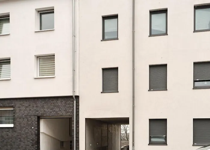 New! Modern Spacious - Good Connection