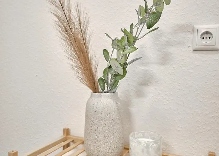 New! Modern Spacious - Good Connection Lejlighed