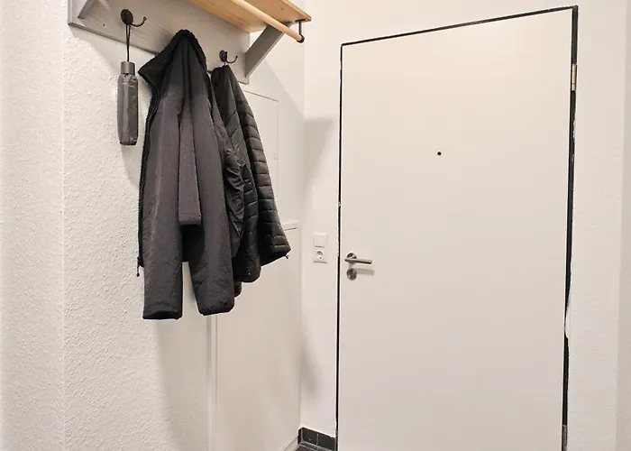 New! Modern Spacious - Good Connection