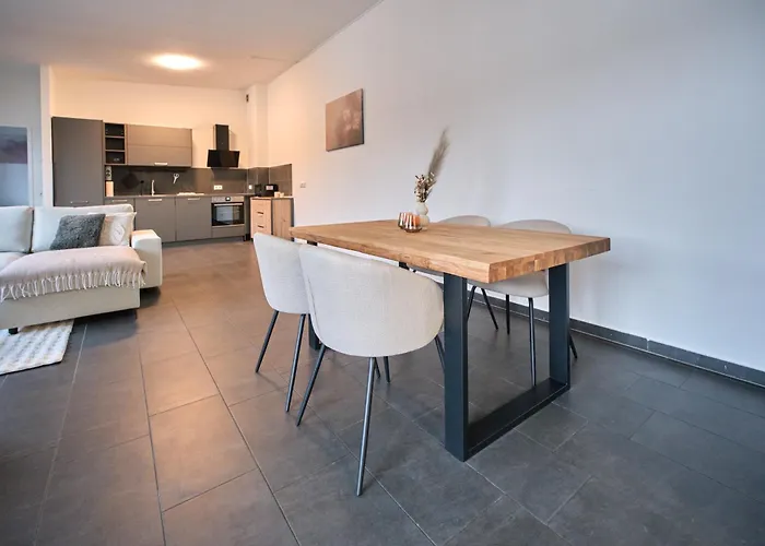 Lejlighed New! Modern Spacious - Good Connection