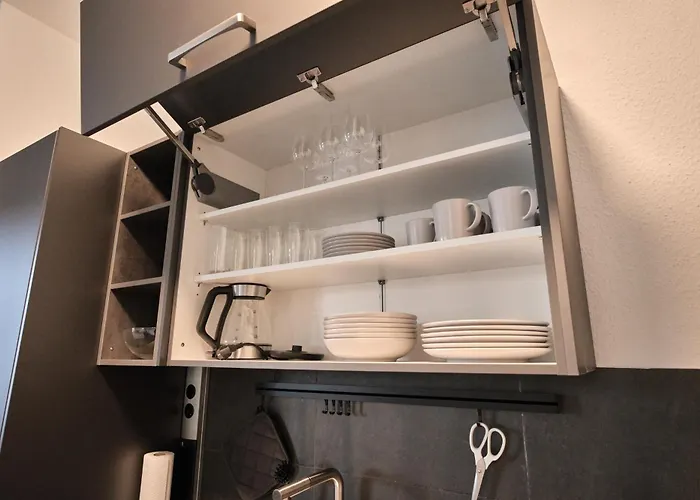 New! Modern Spacious - Good Connection